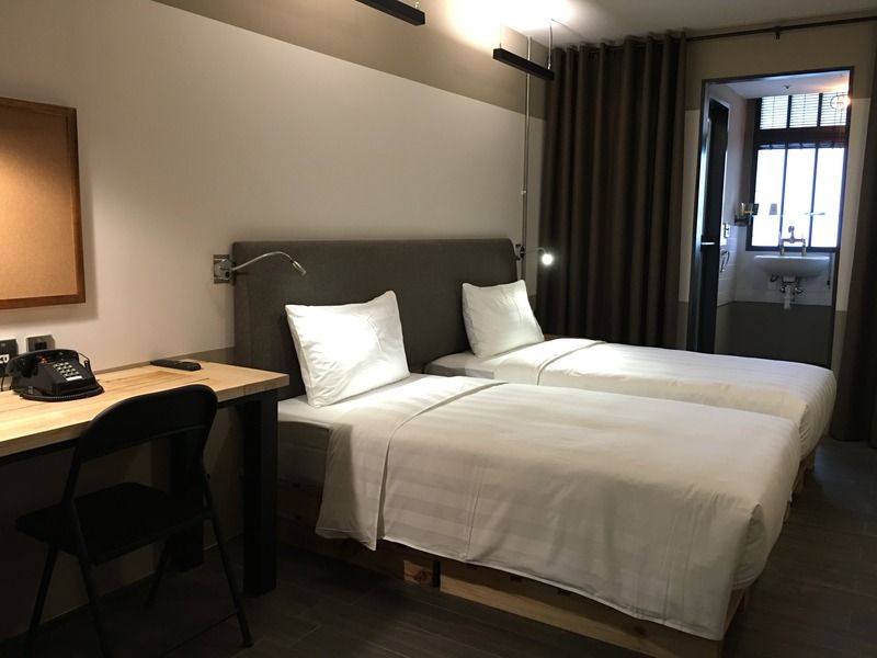 Hotel Papa Whale Тайбэй Экстерьер фото